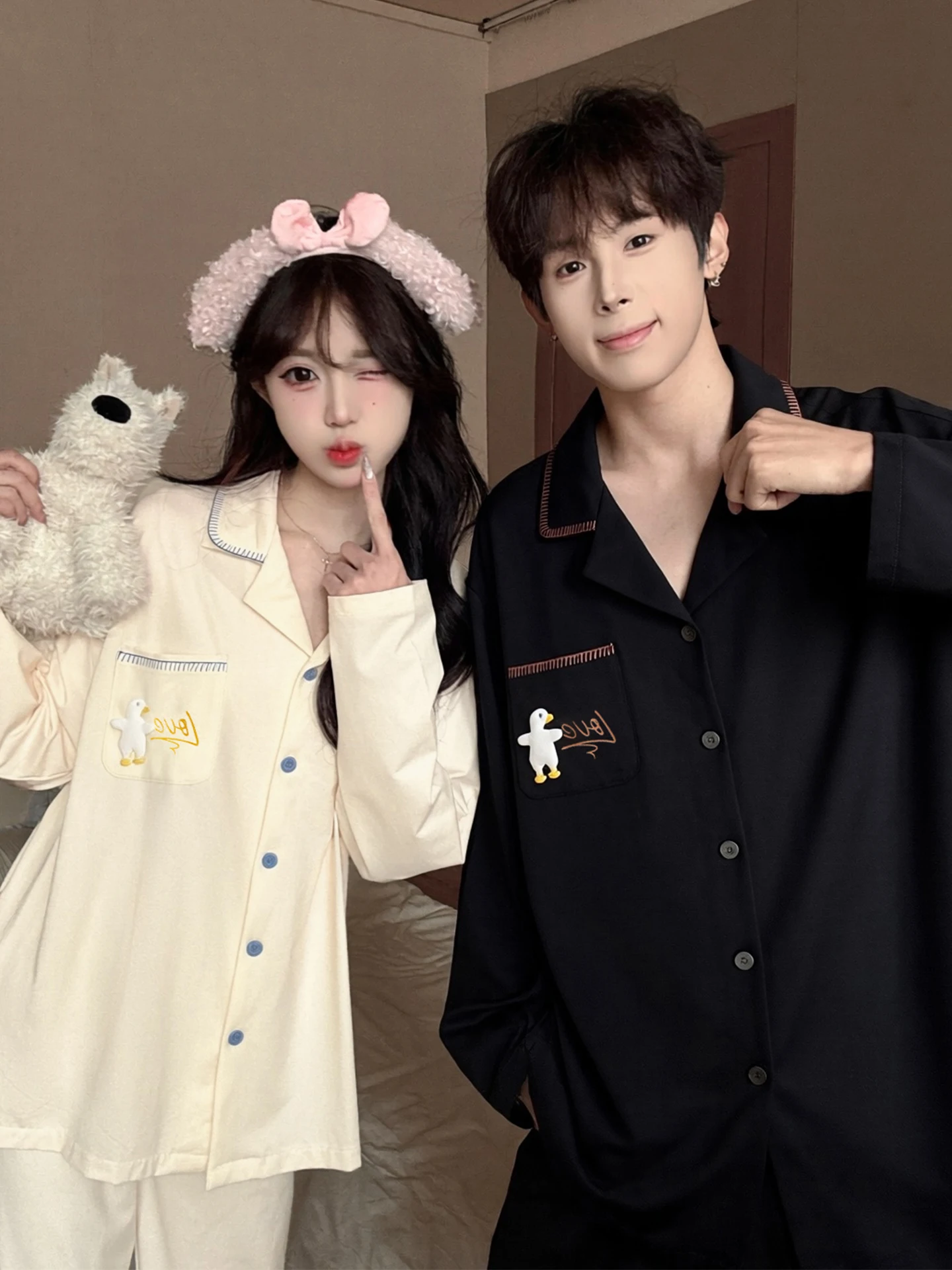 pyjama-en-coton-a-motifs-de-dessins-animes-coreens-ensemble-de-vetements-de-nuit-pour-couples-comprenant-un-haut-a-manches-longues-et-un-pantalon-long-ideal-pour-la-maison-parfait-pour-l’automne-et-adapte-aux-couples