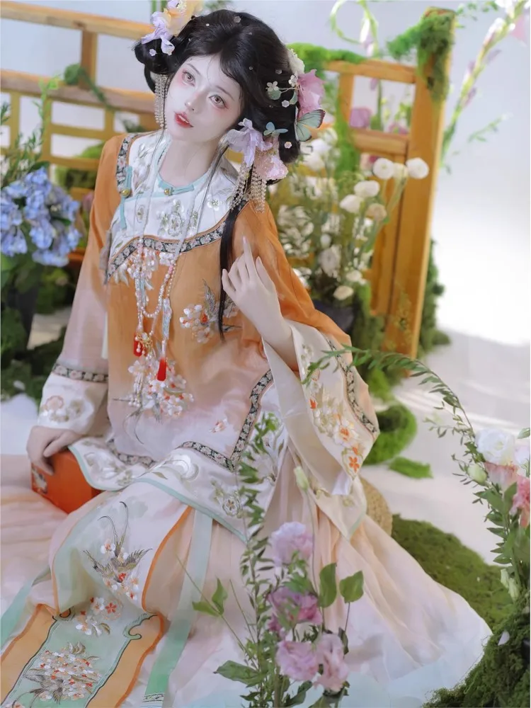 

Hanfu Han women's heavy embroidery gradient print Chinese-style set ancient-style slanted lapel top pleated skirt