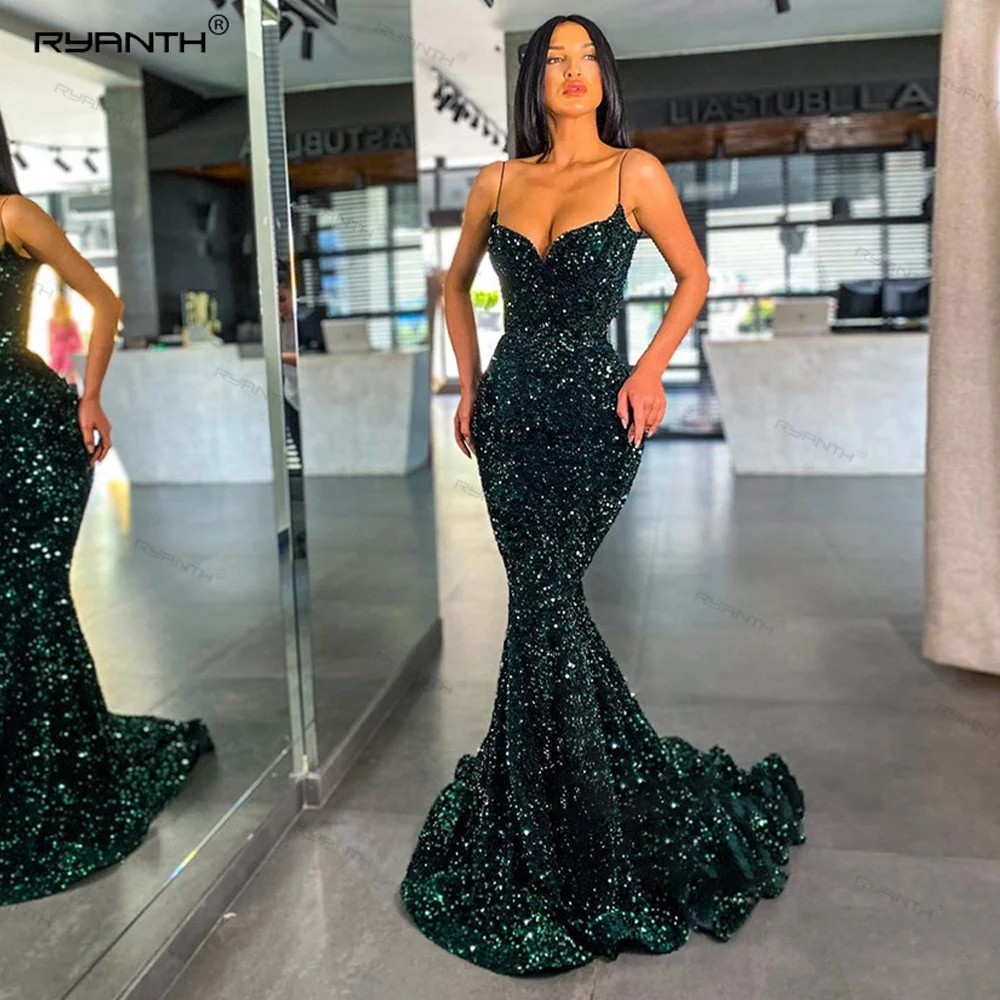 

Ryanth Sequined Mermaid Evening Dress Sparkly Prom Dress Spaghetti Straps Celebrity Dress V-Neck Sleeveless Wedding Party Dress