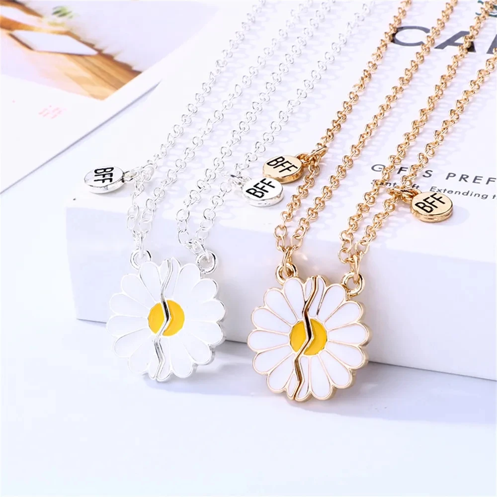 Cute Cartoon Necklaces for Women Lovely Kawaii Cat Dog Animal Pendant Chain Best Friends BFF Valentine Day Jewelry Party Gifts