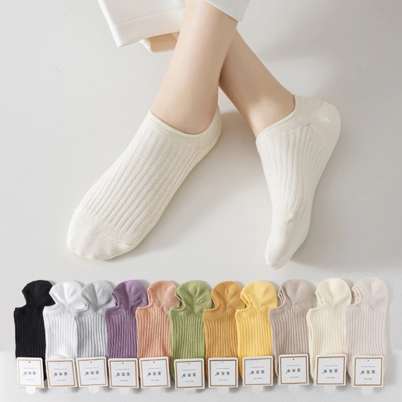 

5 Pairs of Breathable Ankle Socks for women Thin Sweat Wicking Solid Minimalist Shallow Cut Women's Boat Socks and Sport