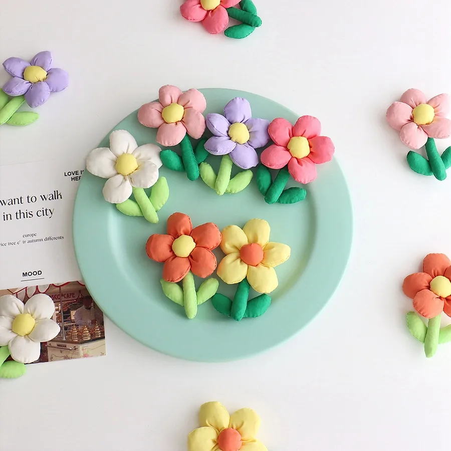 Korean Style 3D Sunflower Brooch with Two Leaves Stuffed Fabric Flower Pin for Clothing Hair Accessories Cottagecore Gift - view 5