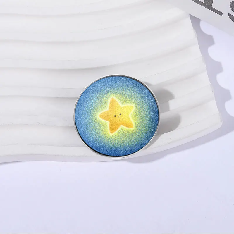 European and American new cute pentagram metal brooch cartoon glowing star pattern badge canvas bag accessories