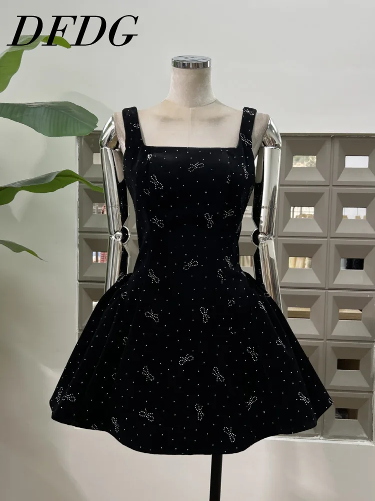 

DFDG Women’s Sweetheart Neckline Sleeveless Bedazzled Velvet Ball Gown Evening Dress Formal Party Dress Spring Summer 2025