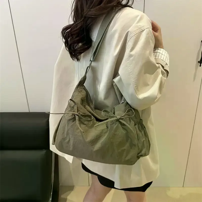 

Convenient Lightweight Pleated Tote Bag, Spacious Shoulder Bag, Versatile Crossbody Bags For Women, Ideal Commuter Gift