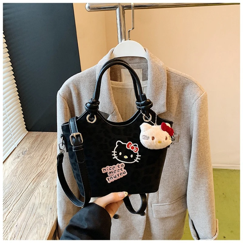 

Новая сумка-ведро Sanrio с леопардовым принтом Kitty для осени и зимы, сумка через плечо на одно плечо.