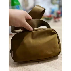 Lulu riñonera de cintura para mujer, bolso para el pecho y el hombro, bandolera para fiesta, bolsa de viaje para teléfono, monedero con palabras de Metal