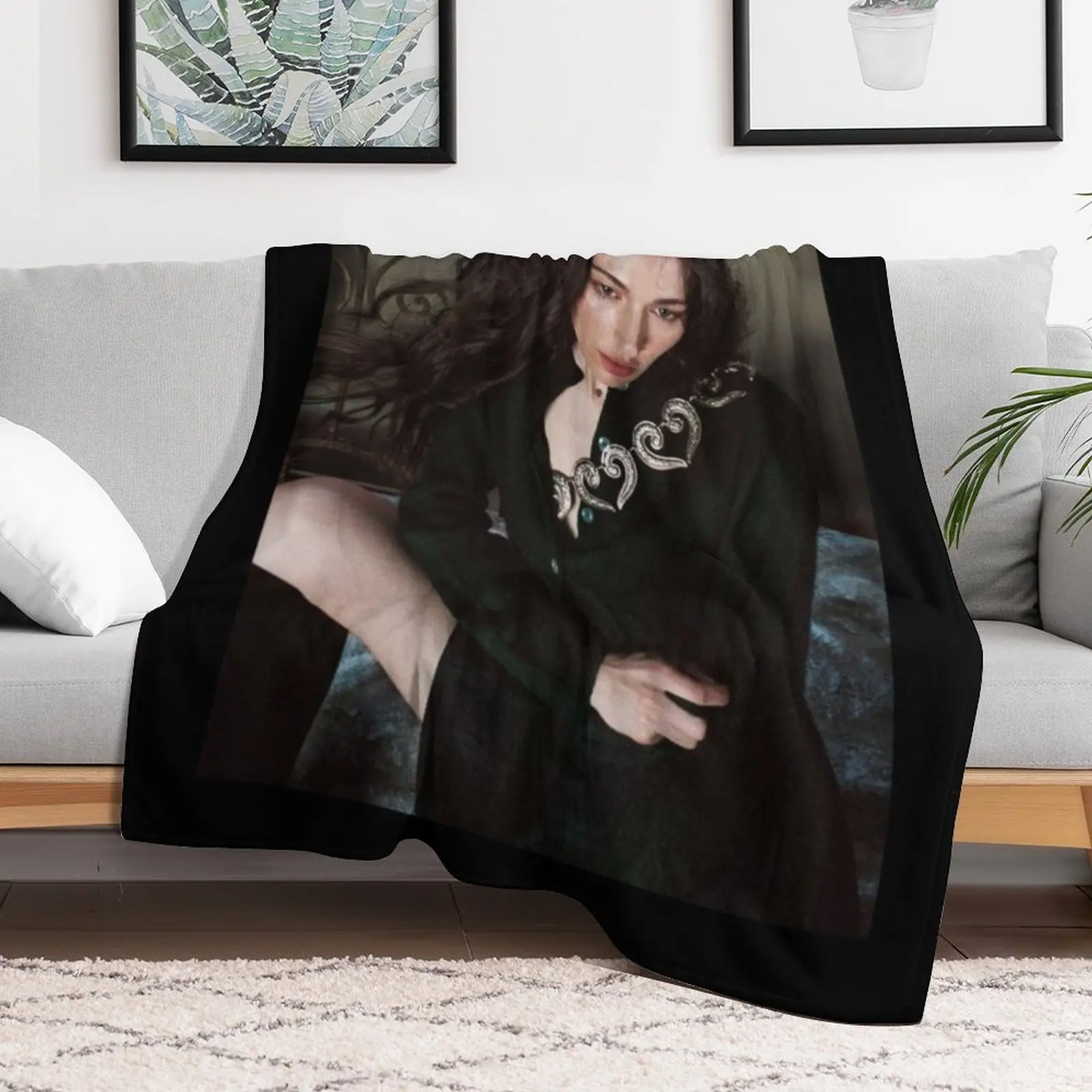 Caroline Polachek Throw Blanket