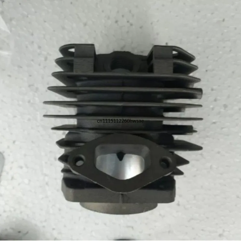 Chainsaw Cylinder Assembly, Cylinder Liner and Cylinder Barrel, Piston Ring Spare Parts for 45,52,58,59,6200 Model Chain Saw