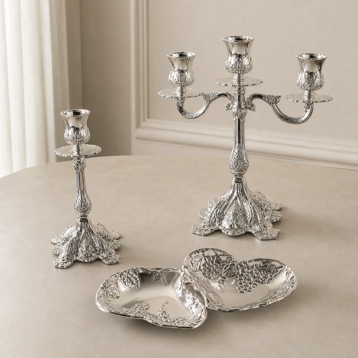 Silver European Style Metal Candle Holder Romantic Candelabra for Wedding Home Table Centerpiece Candlelight Dinner Decoration