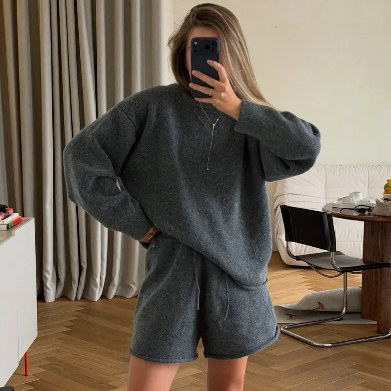 2026 Spring and Summer New Round Neck Loose Sweater High Waist Knitted Shorts Casual Two-piece Set