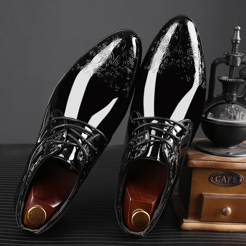 Black Patent Leather Formal Shoes for Man Big Size 46 Pointed Toe Casual Office Shoes Men Oxfords Shoes sapato social masculino
