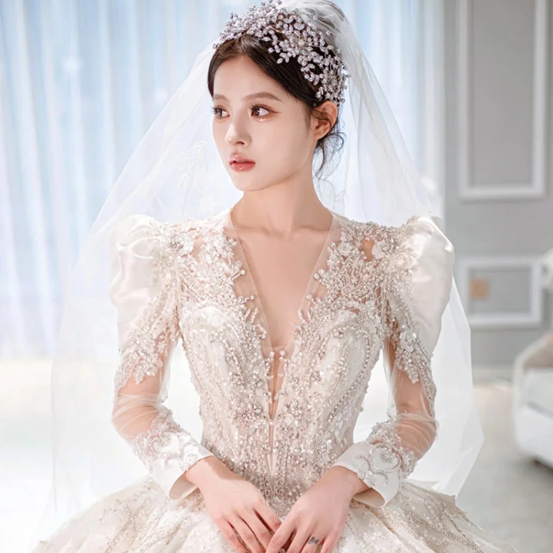 Winter Long Sleeve V-neck Main New Wedding Dress Bride Main Yarn Small High-Grade Luxury Trailing