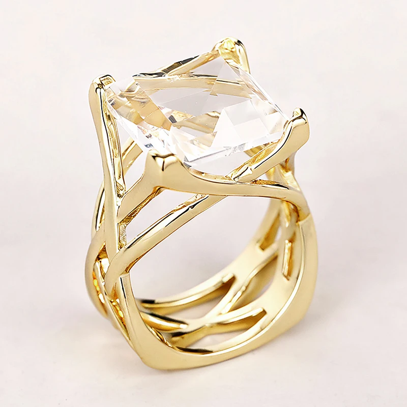 Huitan Ring mit hohlem Kreuz-Design für Damen, goldfarben, mit leuchtend weiß/blauem CZ, modisches Hochzeitszubehör, eleganter Partyschmuck – Detail 3