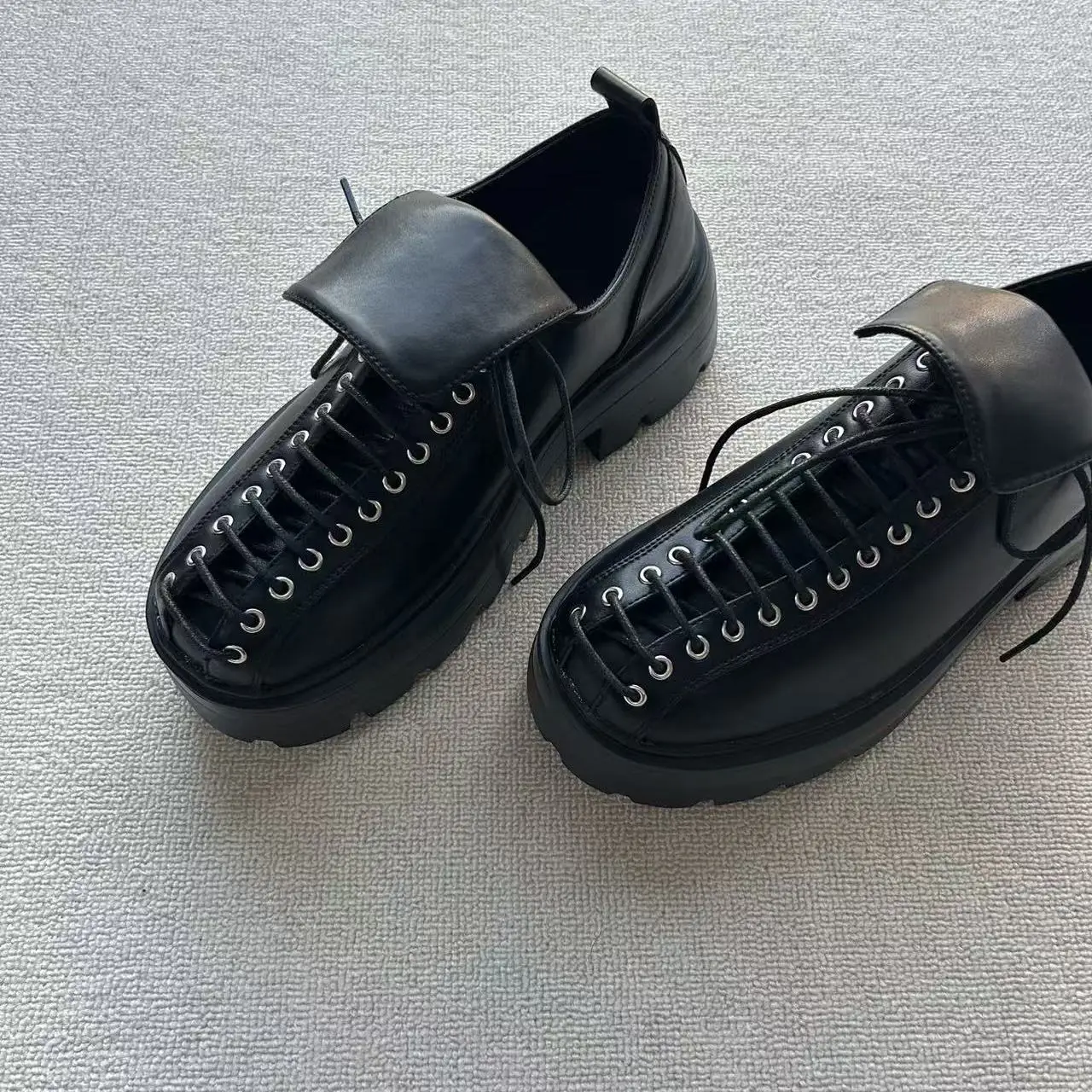 

Casual Shoes Men's Thick Bottom round Head Commuter Fashion High Street Style Lace-Up Leather Shoes British Style