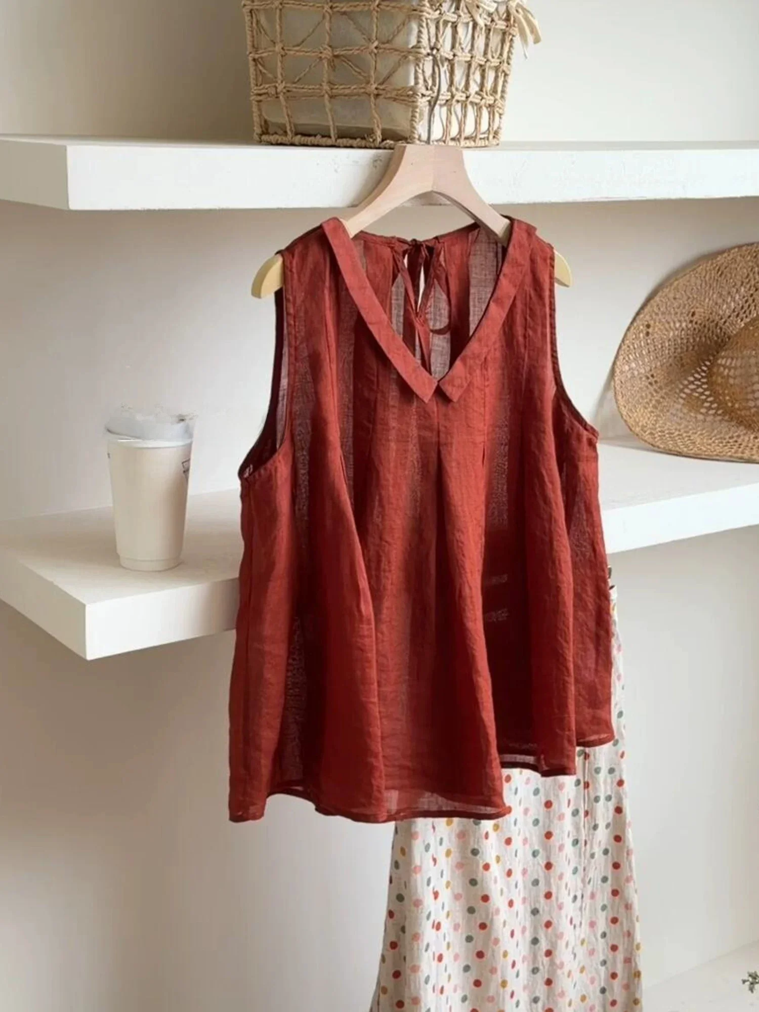 

Retro Red Linen Sleeveless Shirt Women Summer V-neck Back Strap Design Loose Breathable Top Comfortable Artistic Style Casual...