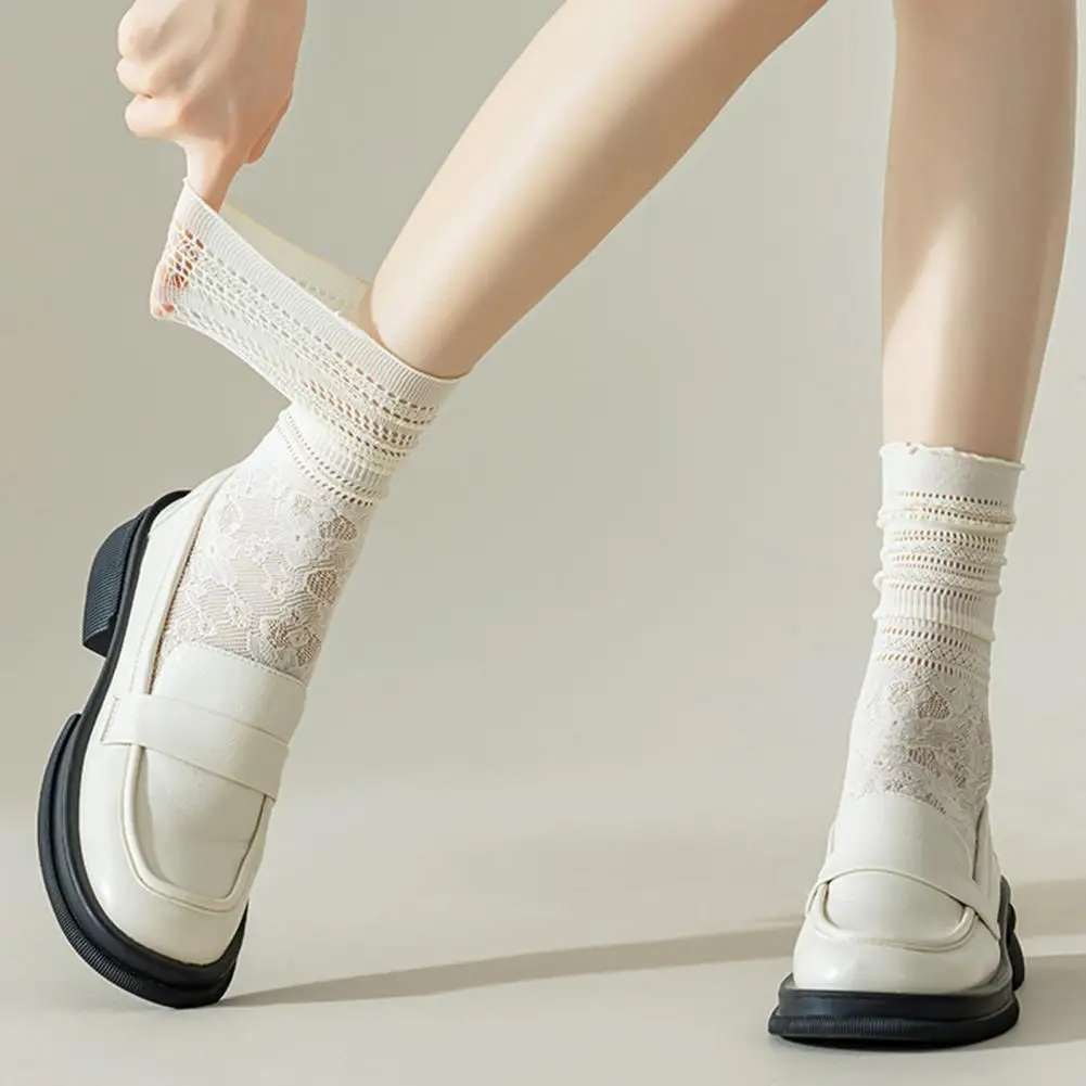 Nylonsocken Elegante Spitzen-Damen-Mid-Tube-Socken mit Anti-Rutsch-Design, hohe Elastizität, Schweißabsorption für den täglichen Gebrauch, Spitzenflor