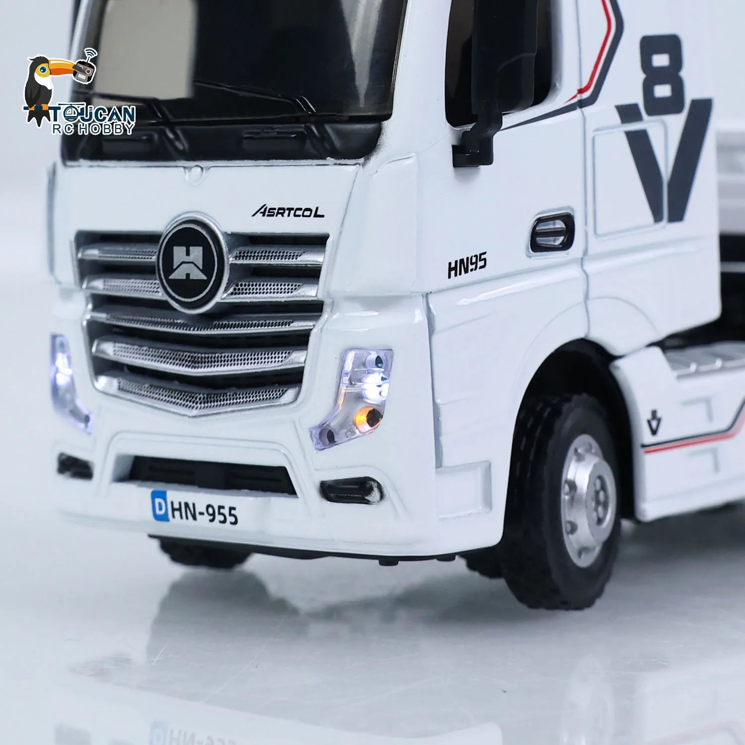 Auf Lager 9900 RTR HUINA 1/64 Ferngesteuerter Traktor-LKW mit 3-Achs-Sattelauflieger, Lichtern, Soundeffekten und Manuellen Stützbeinen – Detail 21