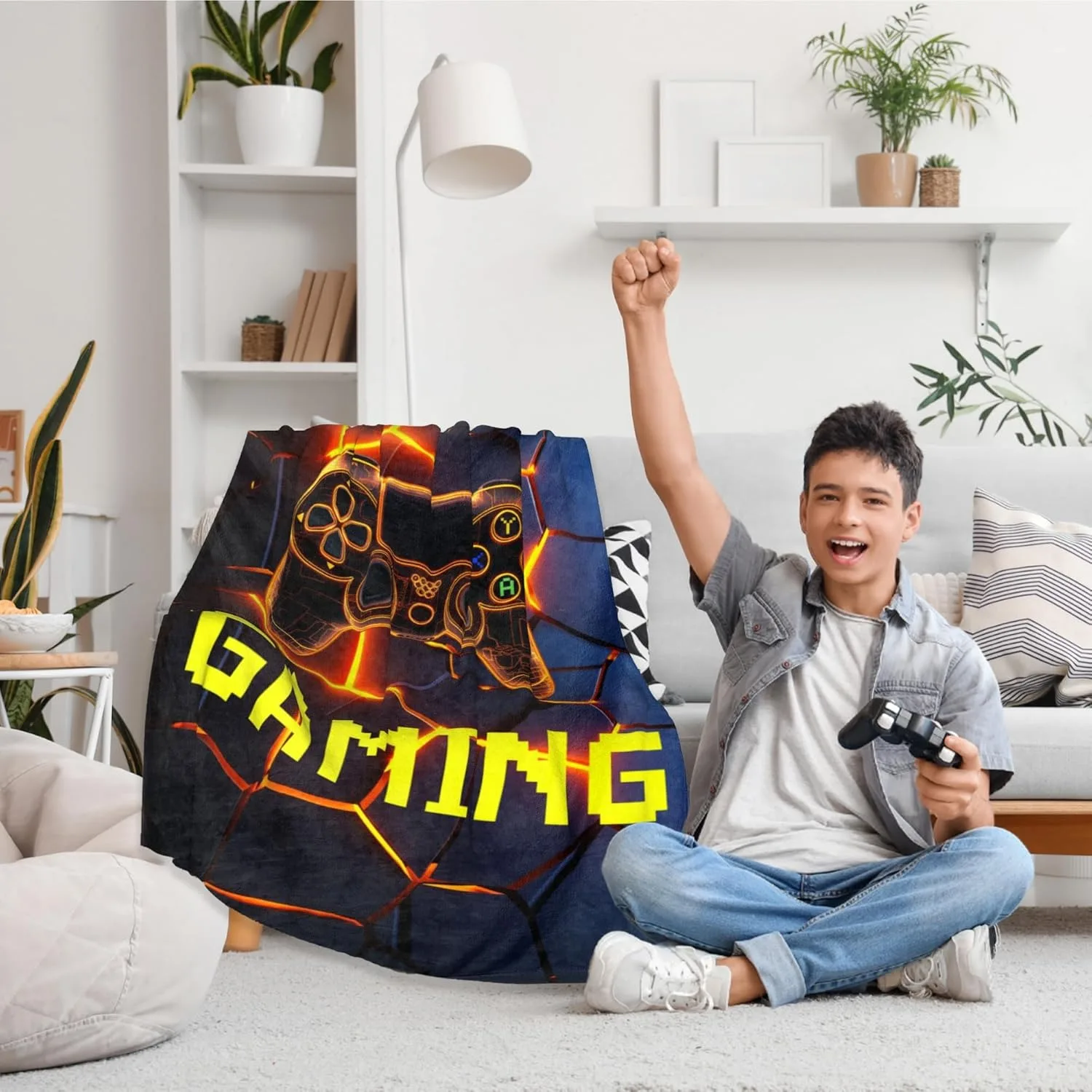 Game player pattern Flannel printed blanket suitable for all seasons suitable for living room office sofa and travel