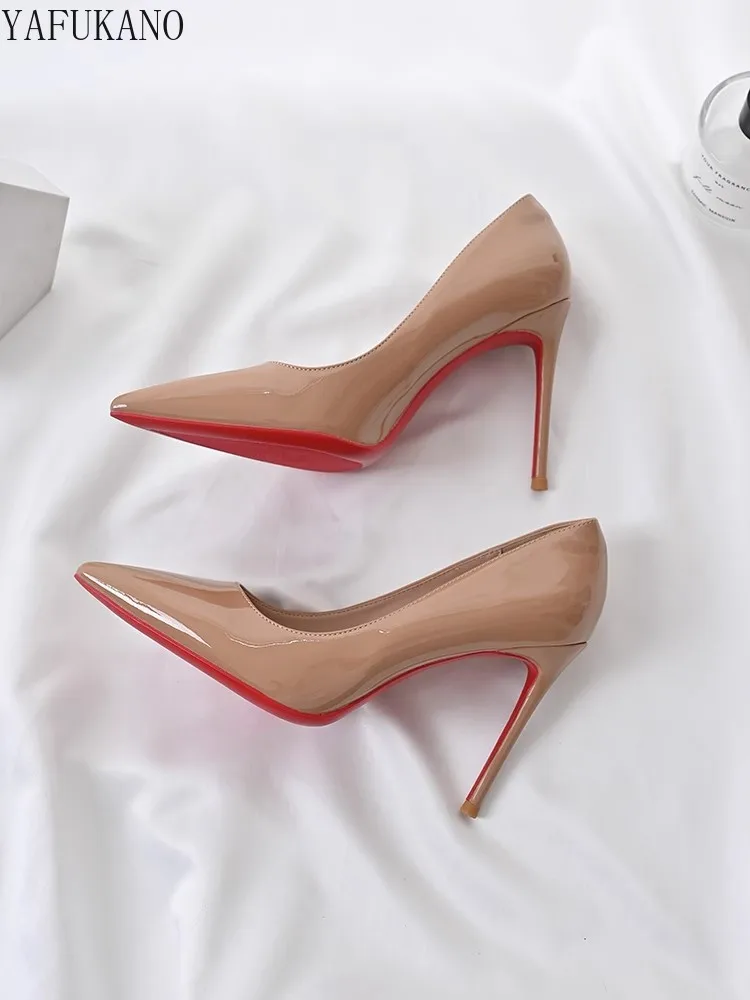 2025, neue High Heels mit roten Sohlen, sexy nackte spitze Zehen-High-Heels, elegante Prominente, High-End-Mädchen-Pumps, Party, Abschlussball, Stiletto-Absätze