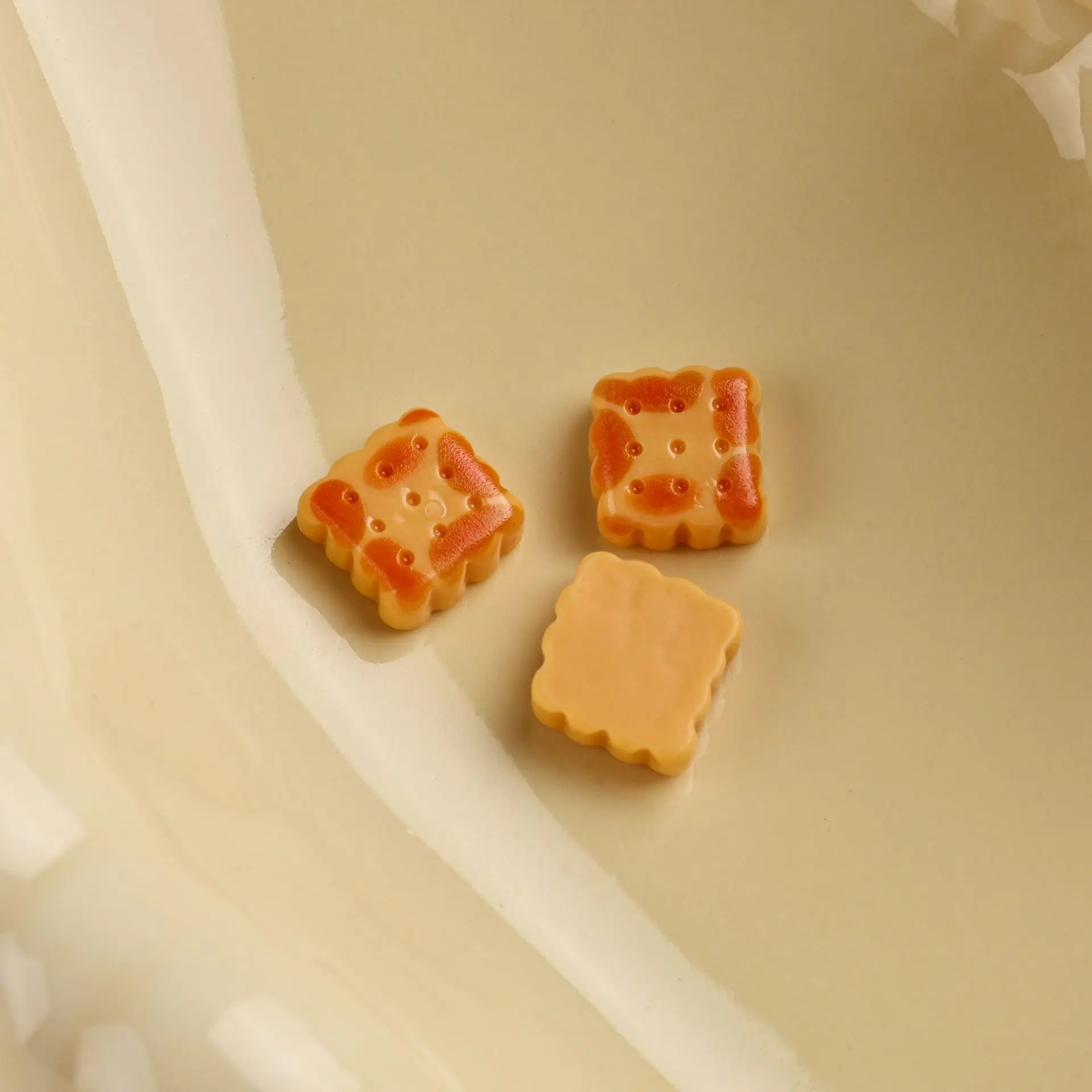 30pcs Random Mini Butter Roll Bread Food Model Kitchen Scene Resin DIY Cream Handmade Fridge Sticker Decorative Home Decor