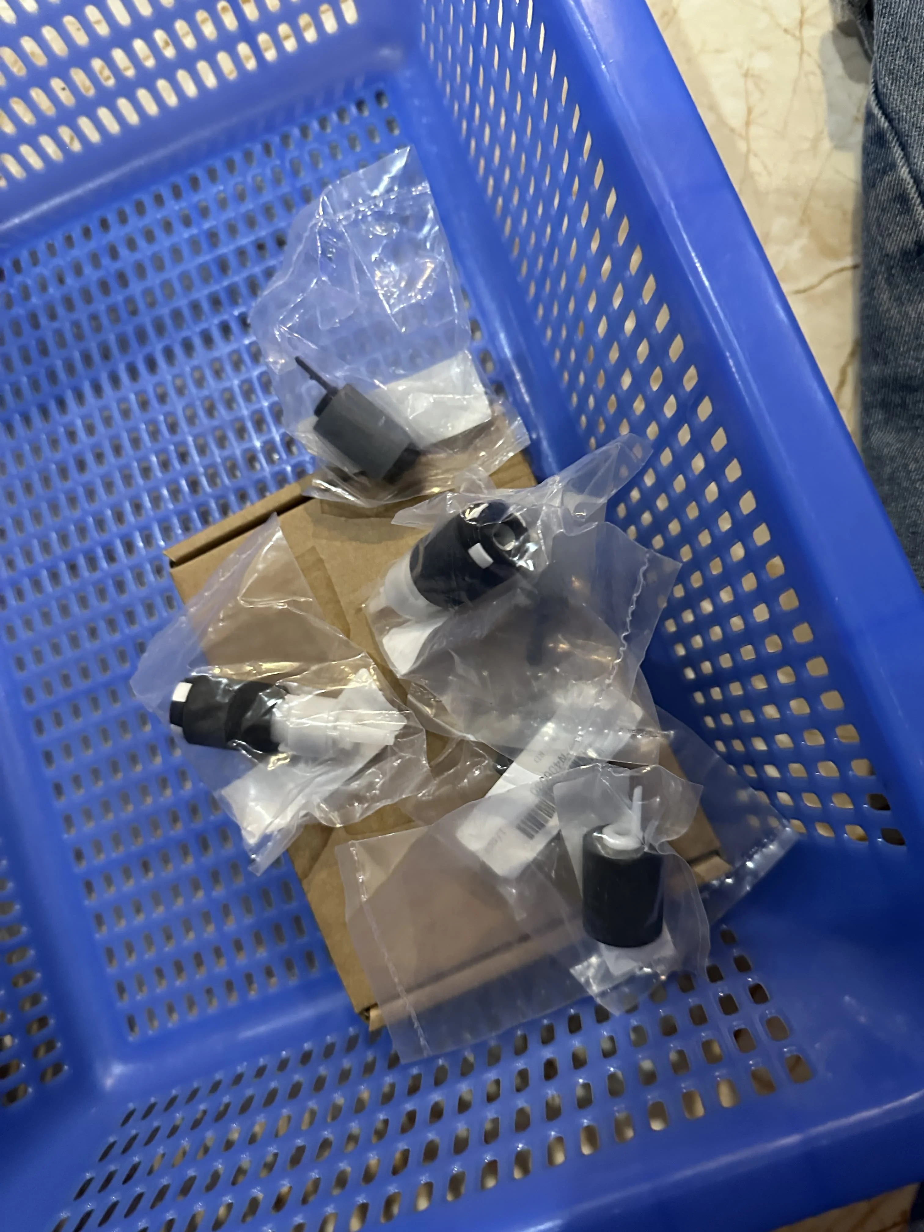 

10X 302N406030 2N406030 302ND94350 302ND94351 2ND94350 302ND94340 302ND06110 2ND06110 Разделительный ролик захвата для Kyocera