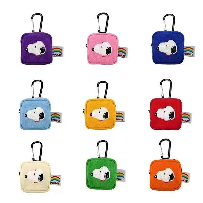 

Snoopy cartoon cute student storage bag creative unisex headphone coin purse pendant accessory Christmas Halloween gift.