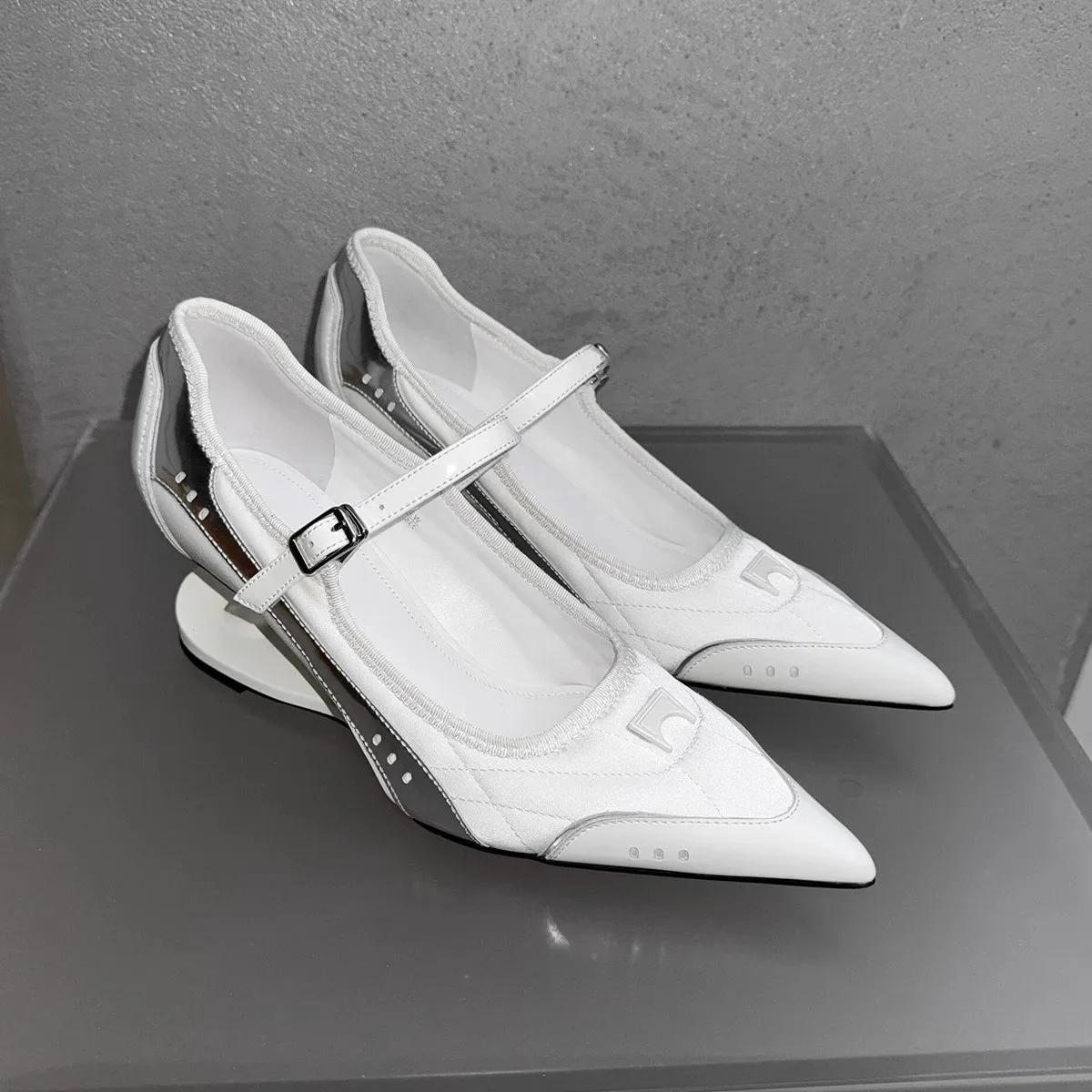 المرأة أحذية عالية الكعب الخريف جديد شكل خاص أشار تو تصميم فاخر مضخات مثير عدم الانزلاق منخفضة أعلى أحذية أحذية نسائية #2