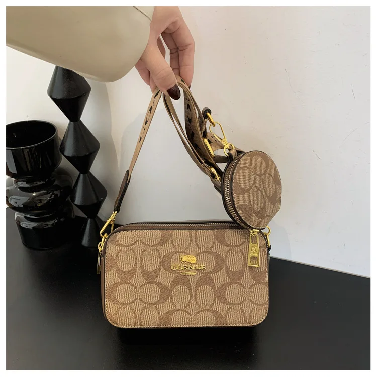 Advanced Women's 2026 New Retro Printed Wide Shoulder Strap Small Square Bag Fashion Single Shoulder Diagonal Cross Bag Trendy
