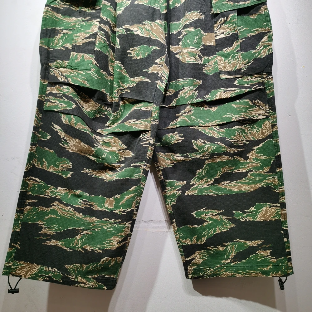 ストリートウェア ワイドレッグ パッチワーク 迷彩 カーゴパンツ メンズ レディース オーバーオール パラトルーパーパンツ アメリカンレトロ ルーズ ストレートレッグ