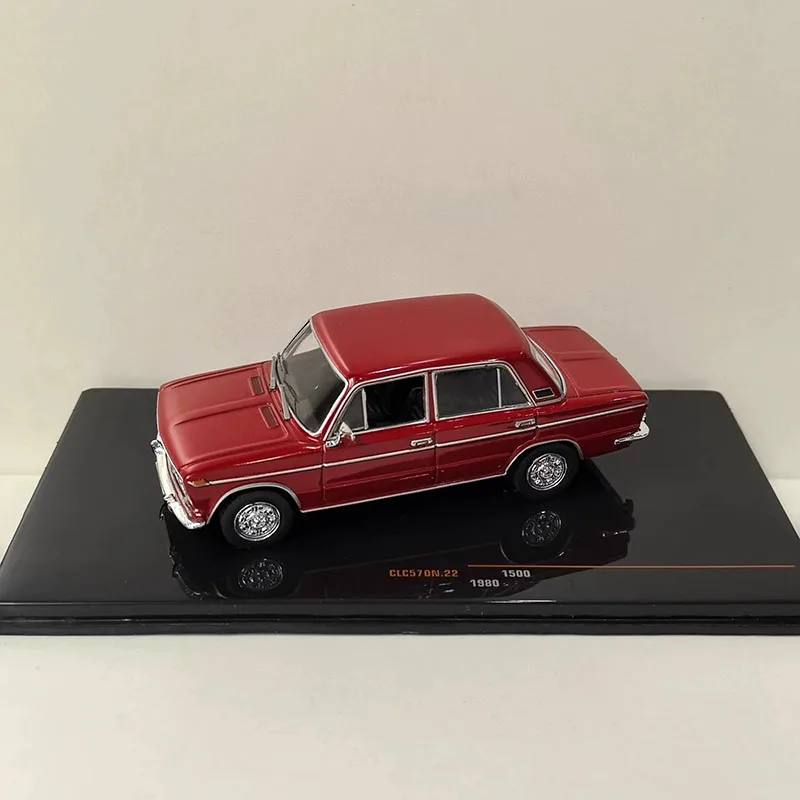 

Модель автомобиля LADA 1500 1980 года IXO 1/43 с дефектами покраски, литая, статическая, коллекционная, декоративная, праздничный подарок, игрушка, сувенир
