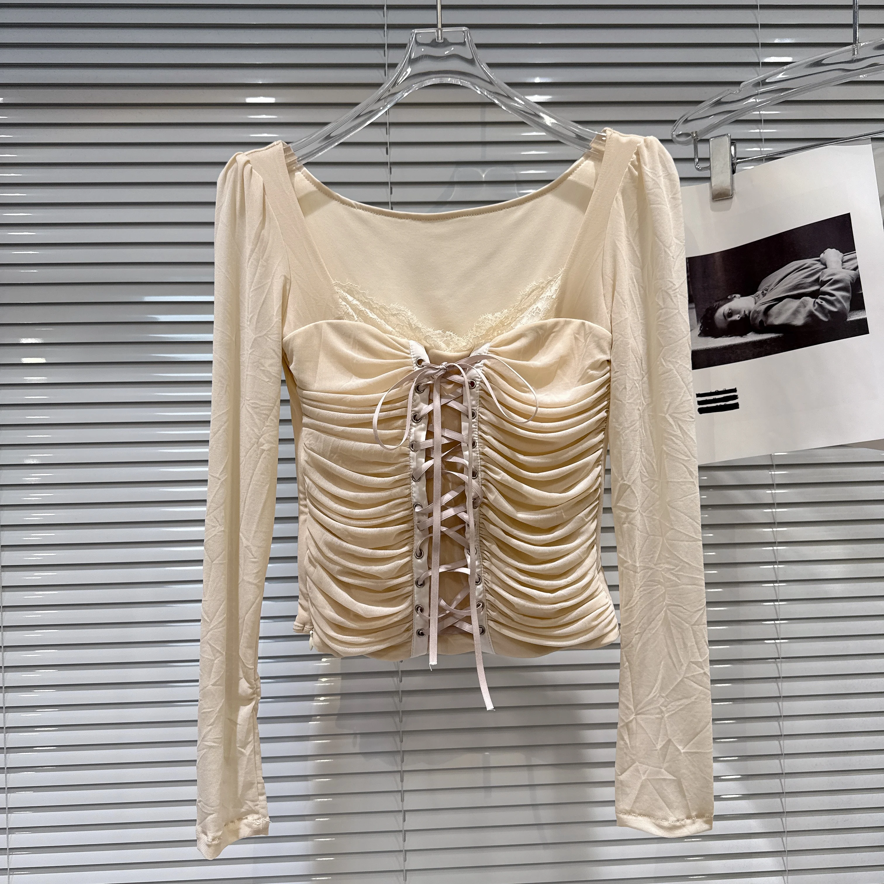 

2025 Winter New Elegant Socialite Lace Trim Low Neck Ruched Tie Long Sleeve T-Shirt Blouse for Ladies