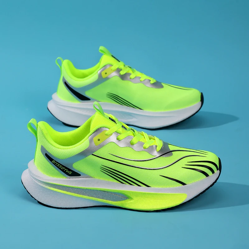 女性用ロードランニングシューズ、軽量ローカットレースアップト - Lightweight Road Running Shoes のレビューと価格