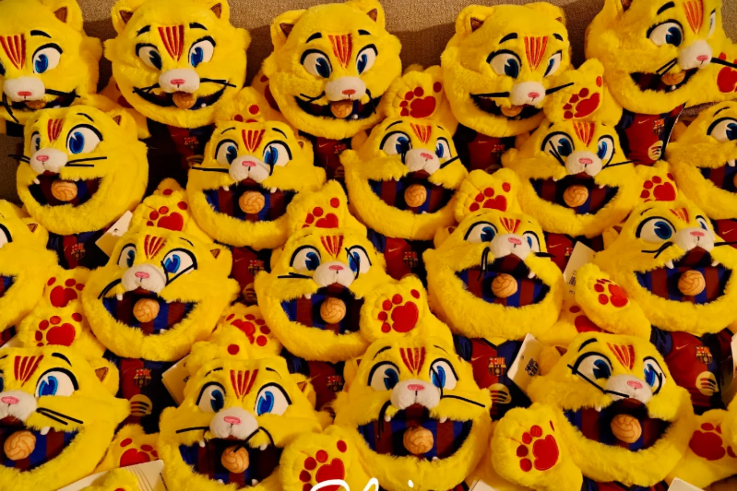 

Хит продаж: Плюшевая игрушка-футбольный талисман в виде кошки, мягкая игрушка-кролик, плюшевая игрушка-животное