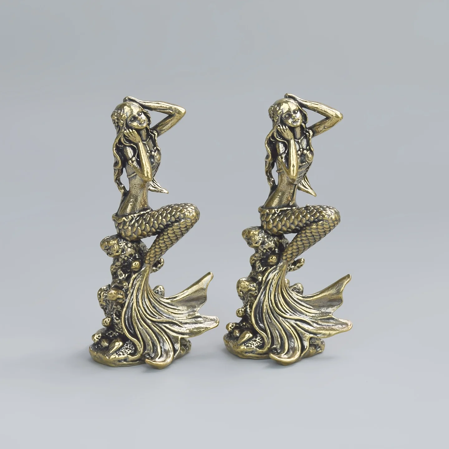 Solid Brass Mermaid Statue,Handcrafted Metal Collectible with Graceful Hair and Tail,Exquisite Scale Design,Ideal for Home Decor