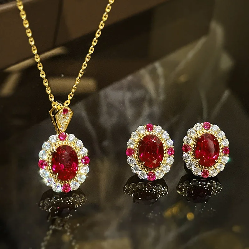 Cultivate a new 100% S925 silver pigeon blood red pendant, light luxury exquisite collarbone chain, wedding jewelry