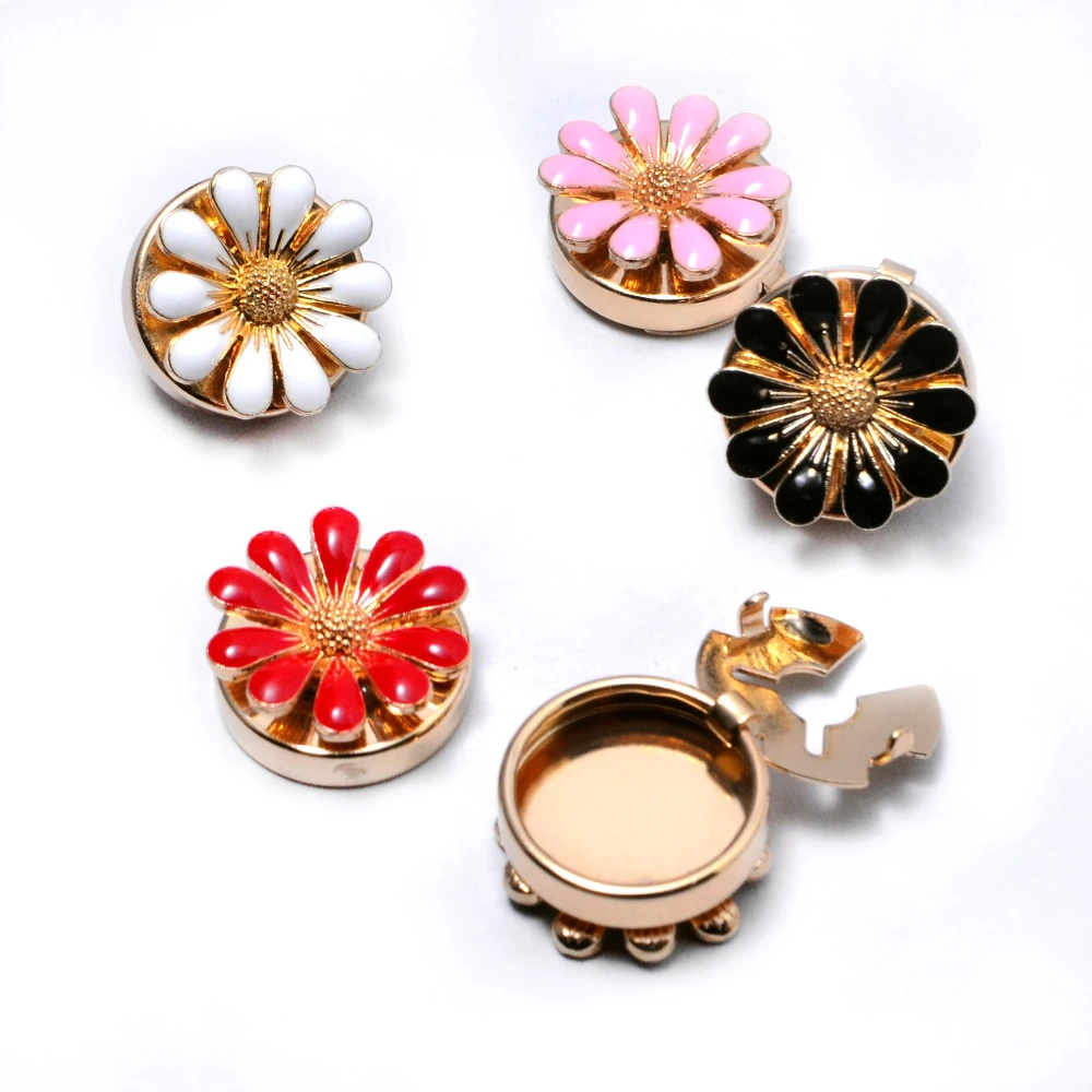 

2PCS Luxury Button Covers Cufflinks for Women Shirt Decoration Flower Sleeve Button Clips Fashion Jewelry Accessories