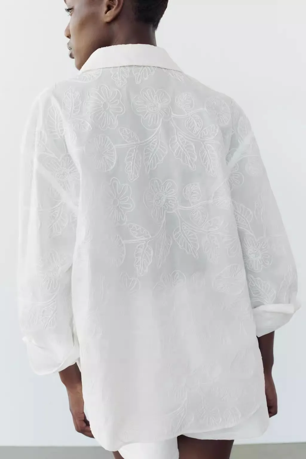 Nouvel été 2024 femmes banlieue Sle brodé fleur longue col Sve irt coupe ample longueur régulière couleur Pure