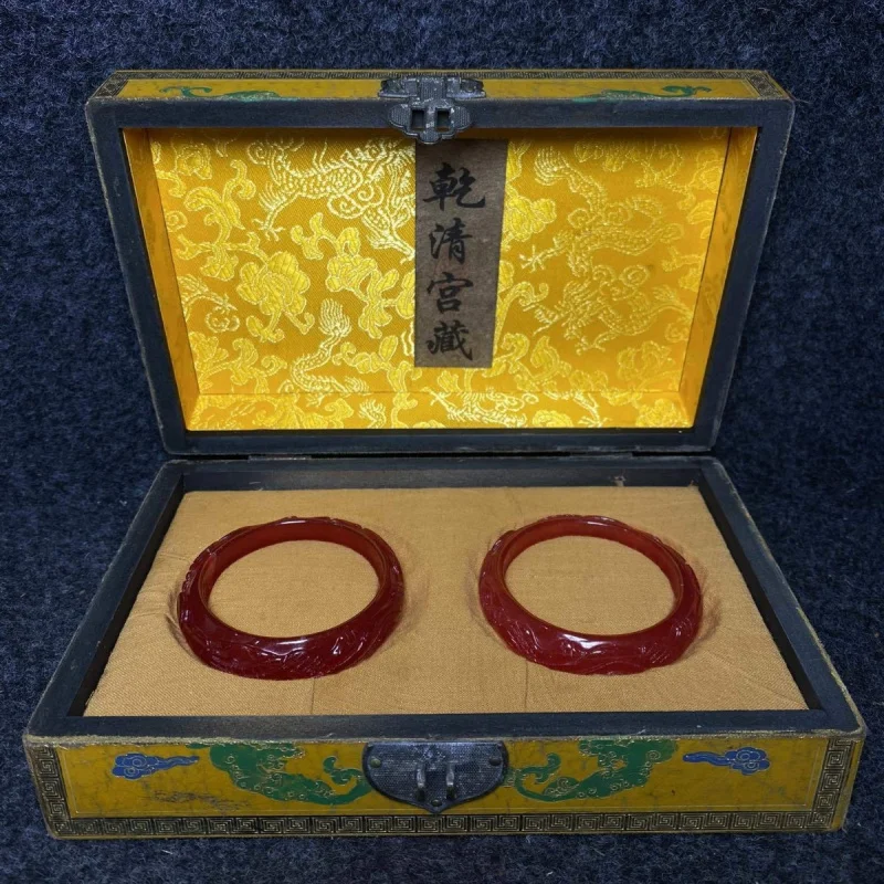Wholesale of vintage collectible containing exquisite carved lacquerware bracelets and jewelry boxes