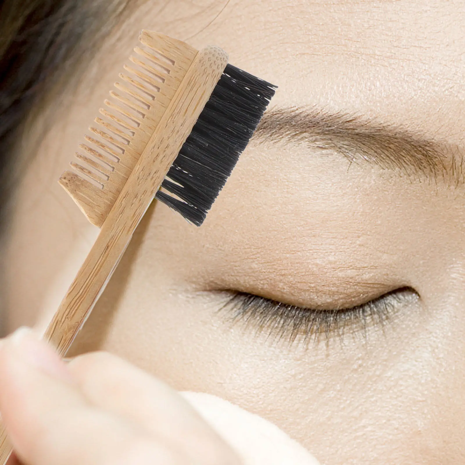 

1Pcs Bamboo Eyelash Brush Eyebrow Comb Dual Head Grooming Tool for Mascara Application Brow Shaping Beauty Styling Gift