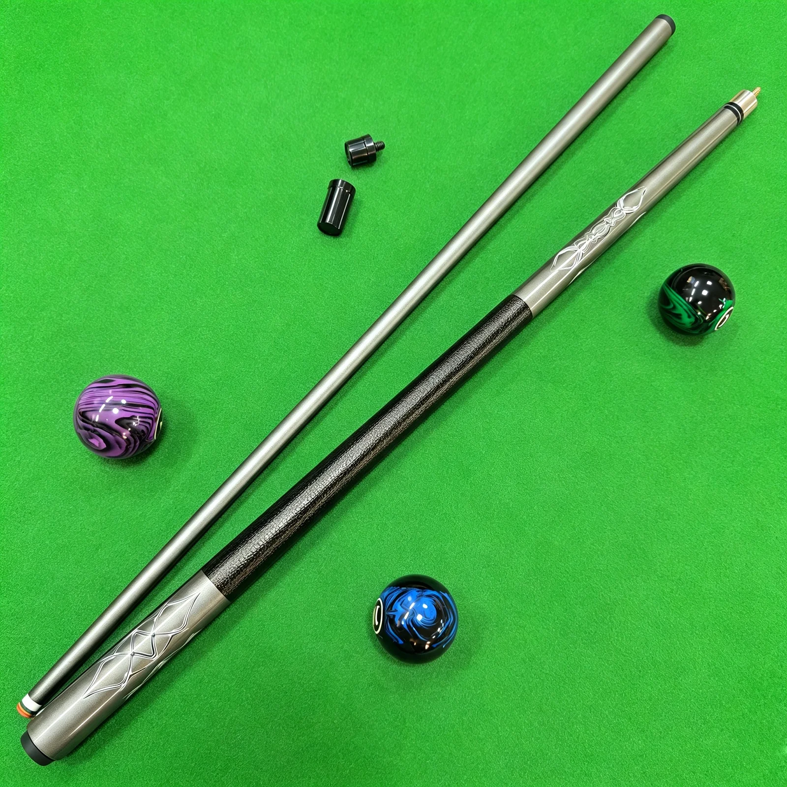 High‑quality single billiard cue, 12.5mm tip, tight‑fit stainless steel slow‑thread joint, sleek premium look,ideal holiday gift