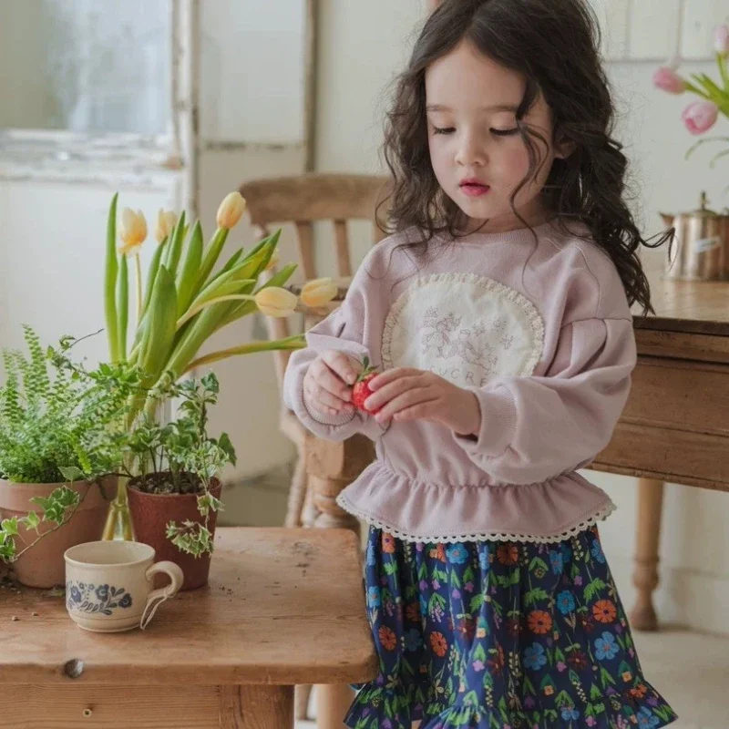 

Весенне-осенняя детская повседневная удобная одежда с круглым вырезом и рюшами для девочек, модная лоскутная толстовка в корейском стиле