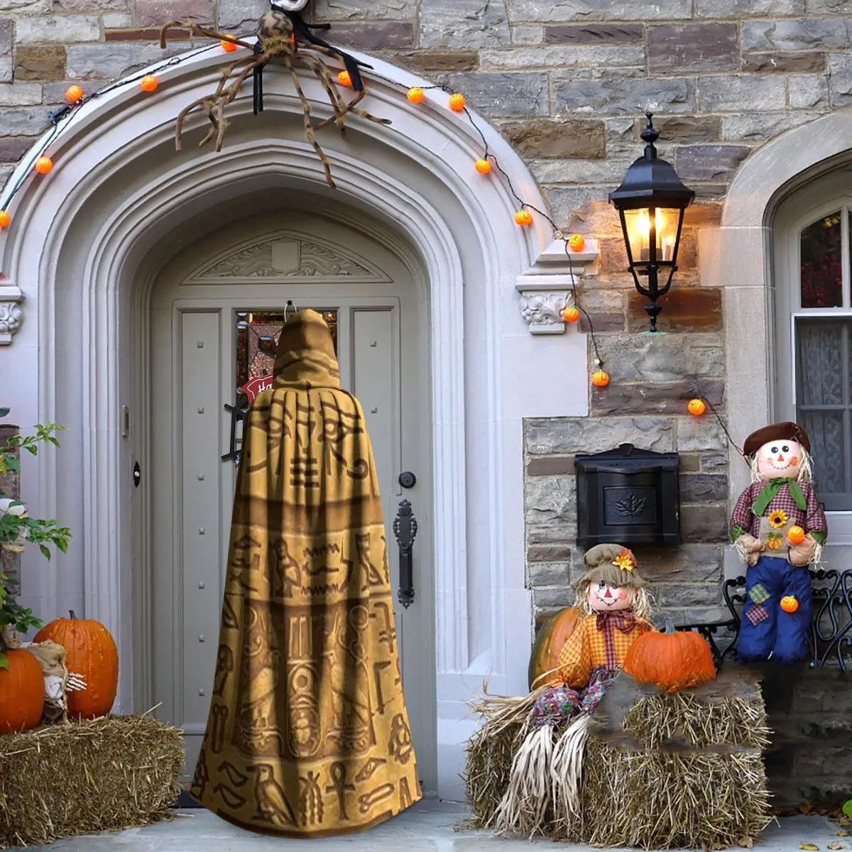 عباءة طويلة بغطاء للرأس من العصور الوسطى المصرية القديمة