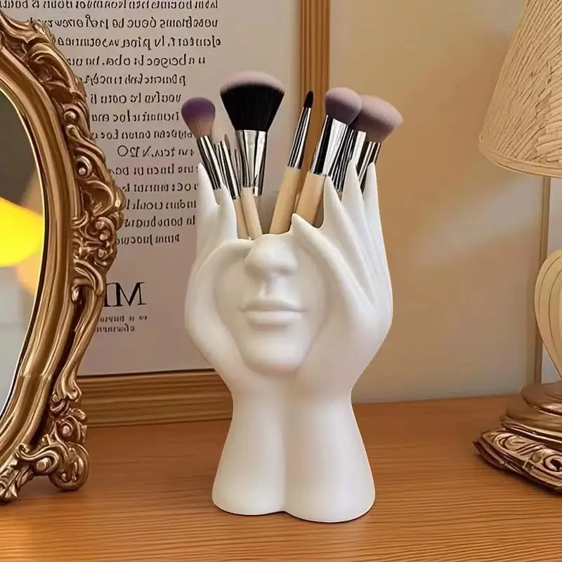 

New Creative Human Body Art Styling Office Supplies Desktop Multifunctional Storage Pen Holder Makeup Brush Holder Decoration li
