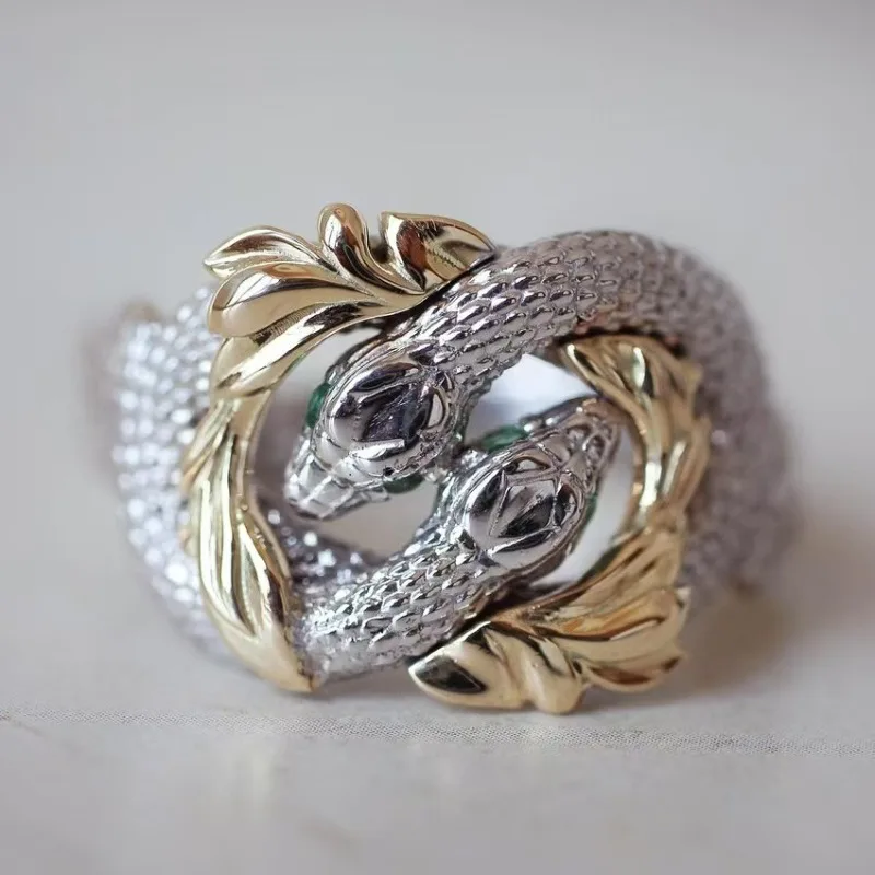 

Charm Women Rings Silver Color Round Flower Snake Green Stone Rings Party Accessories Gift