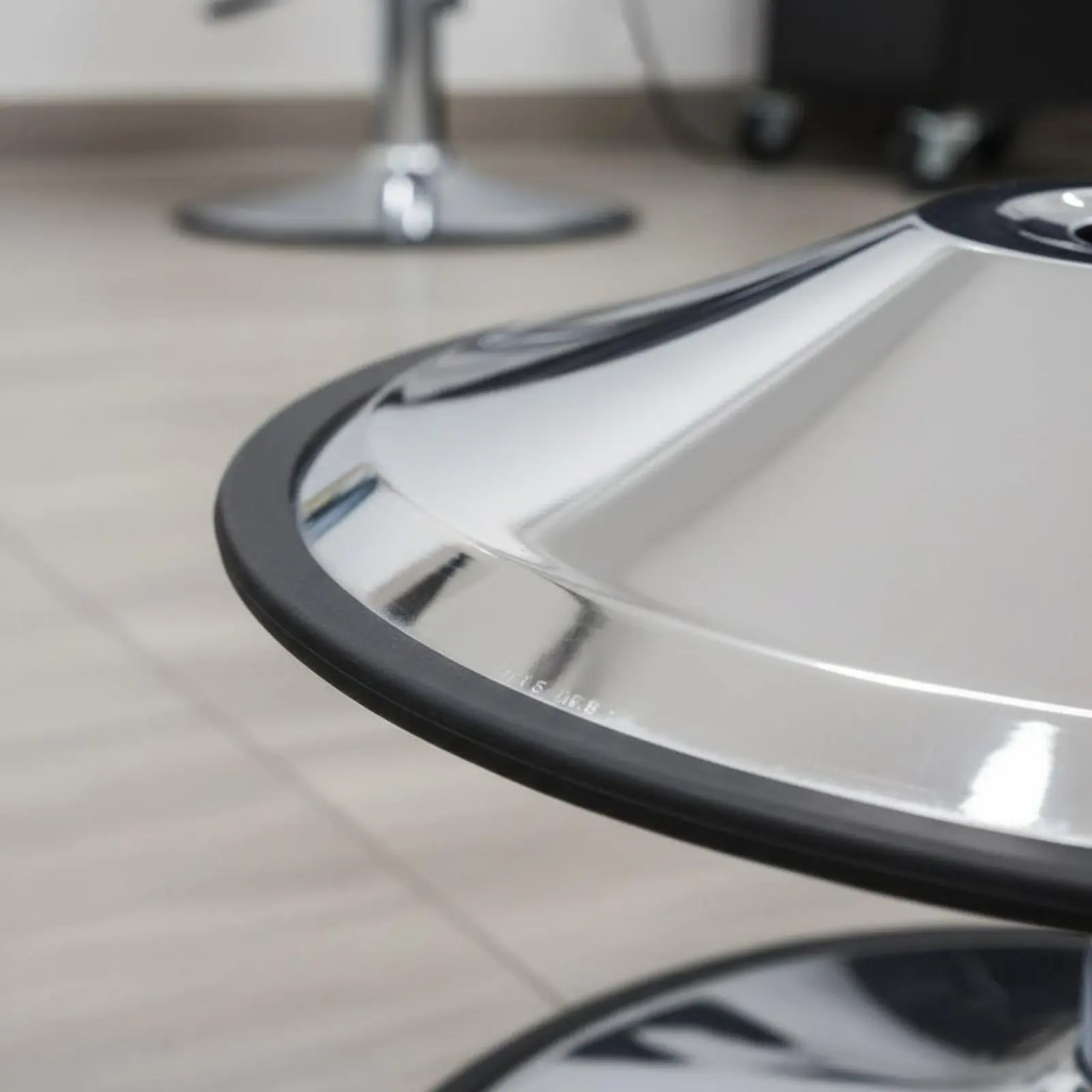 salon-chair-round-base-polished-silver-finish-haircut-chair-base-furniture-part-anti-slip-rubber-gasket-for-barbers
