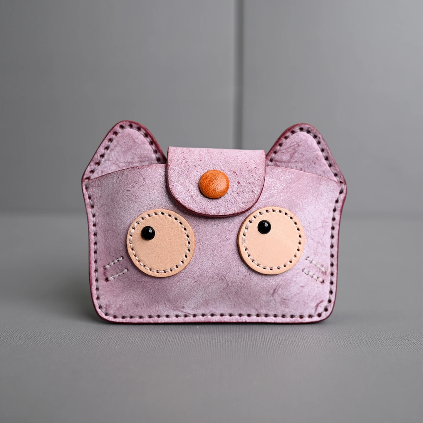 

Матовая вощеная кожаная сумка для карт в стиле ретро, милый новый чехол для наушников ручной работы с изображением кота, винтажный мультяшный чехол из воловьей кожи растительного дубления