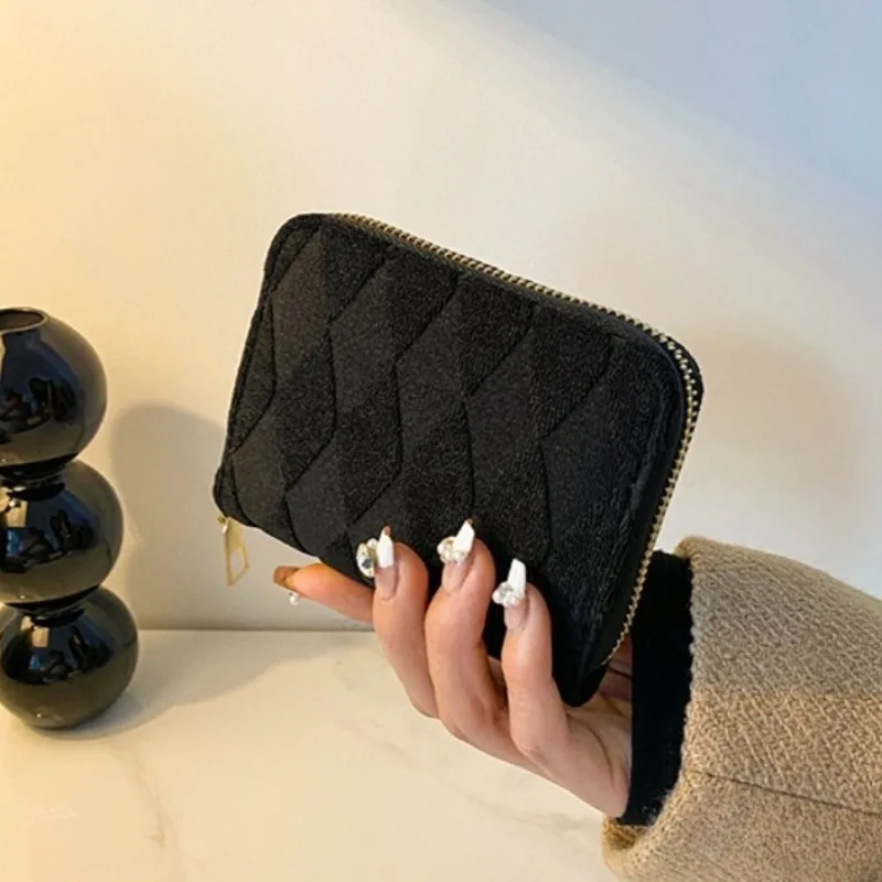 

Women's Light Luxury Wallet, Durable Compact Storage Bag with Versatile Functions for Modern Fashion