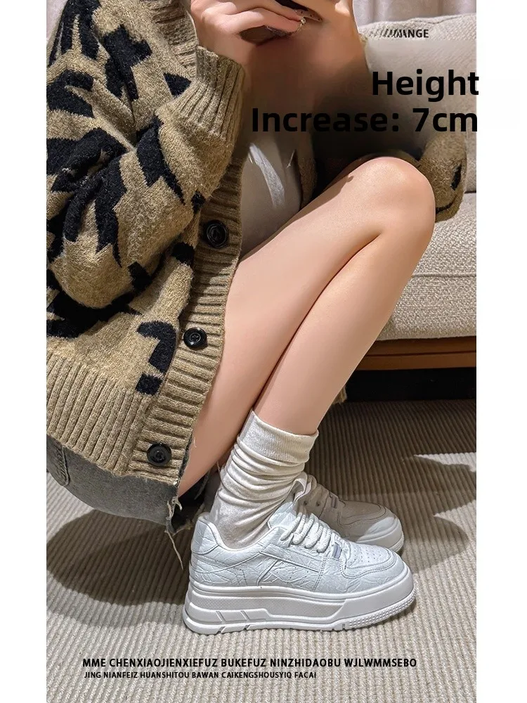 

Удобные невидимые кроссовки Thi Bot 7 см, женские повседневные весенне-летние новые кроссовки на плоском каблуке Deqin oes