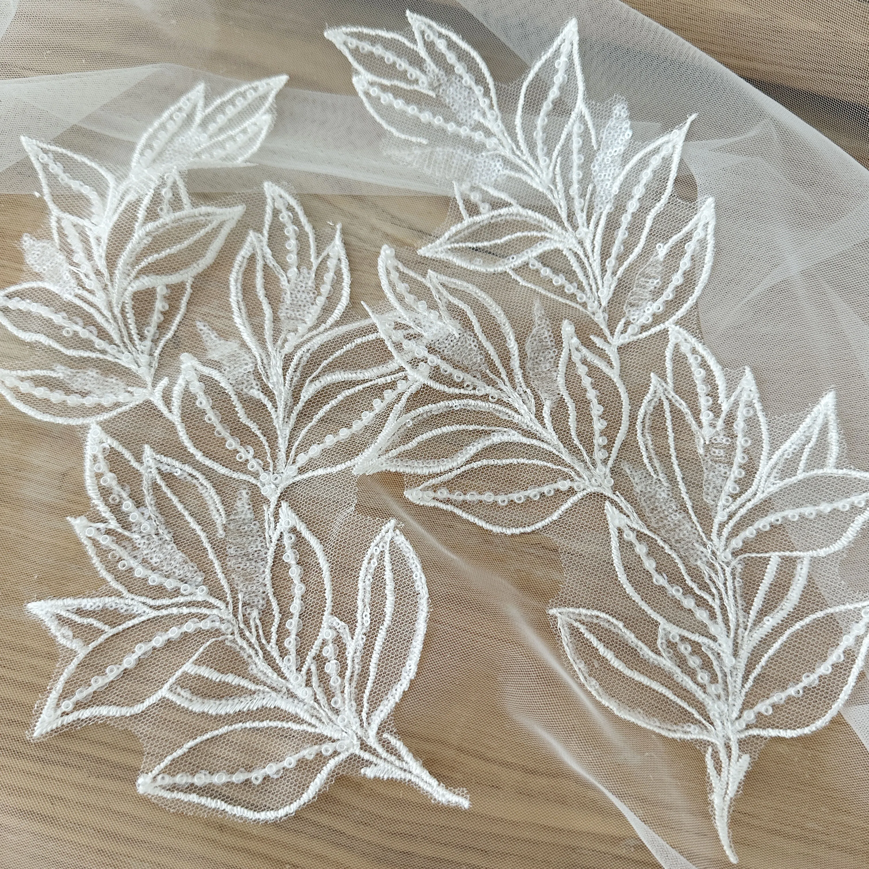 6 pieces 3D Beaded Leaf Bride Accessories, Sewing DIY Material Clear Sequin Floral Embroidery Lace Applique in Off White